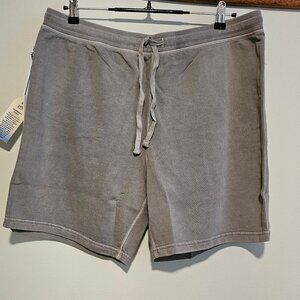 !!!NWT!!! Men’s Southern Tide Steel Grey Terry Shorts, Large